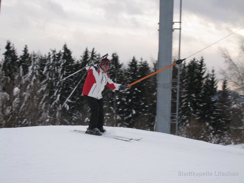 2010_01_30 Skifahren mit der Stadtkapelle (9)